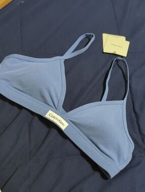 Calvin Klein Triangle bra